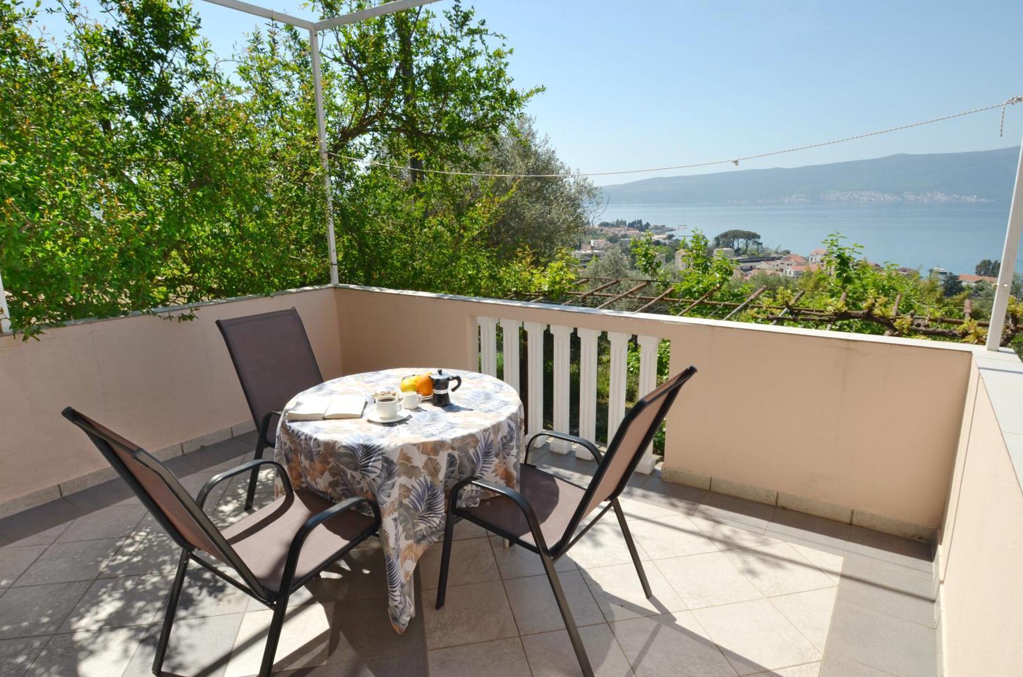 Porto Lastva Apartment